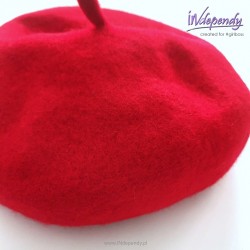 CZERWONY BERET